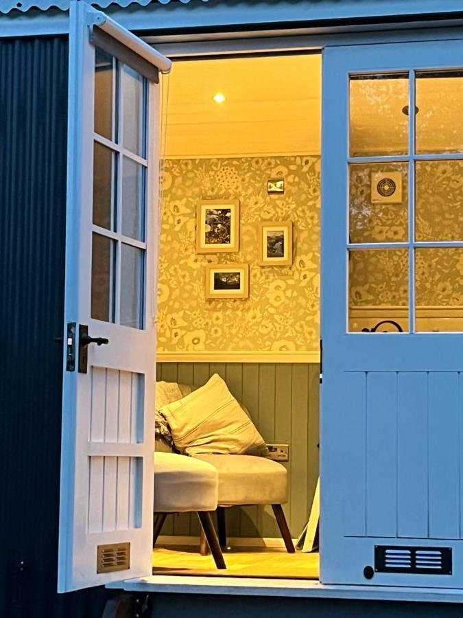 The Hazel Hut Villa Westport Buitenkant foto